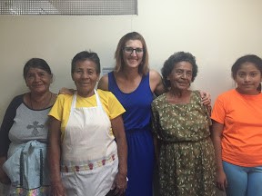 Chiropractor Niki at El Salvador with local peoples